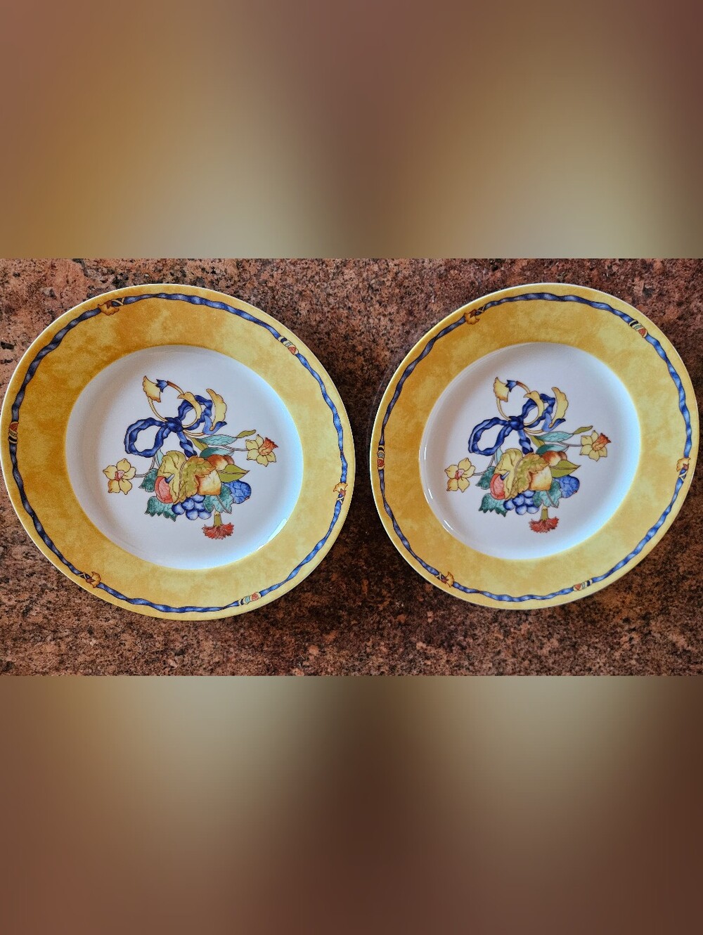 Bernardaud Limoges Borghese SET 2 Dinner Plates Yellow Border 10 5"